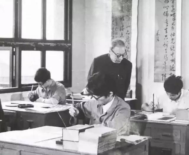 大雄宝匾额_大雄宝殿横匾_大雄宝殿的匾题什么字