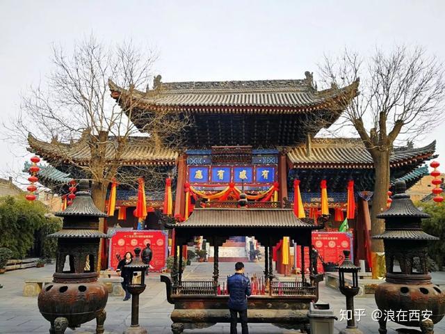 乾清殿牌匾_乾殿怎么读_皇乾殿匾额