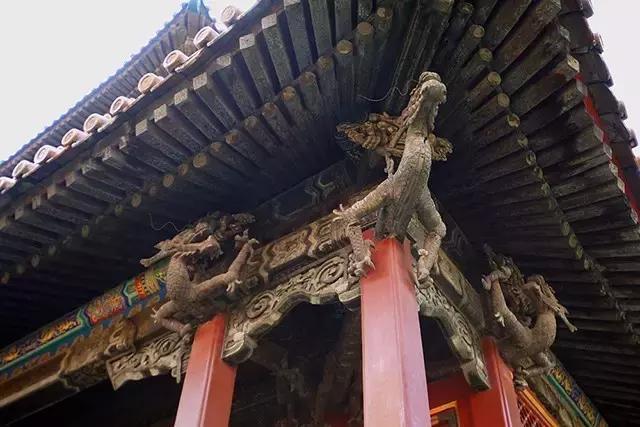故宫匾额._故宫匾额图片_故宫匾额上有一根箭