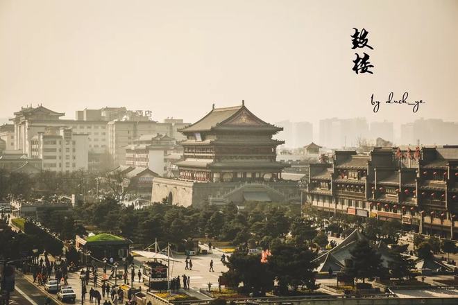 鼓楼的匾额_鼓楼题字_鼓楼牌匾上的四个字是