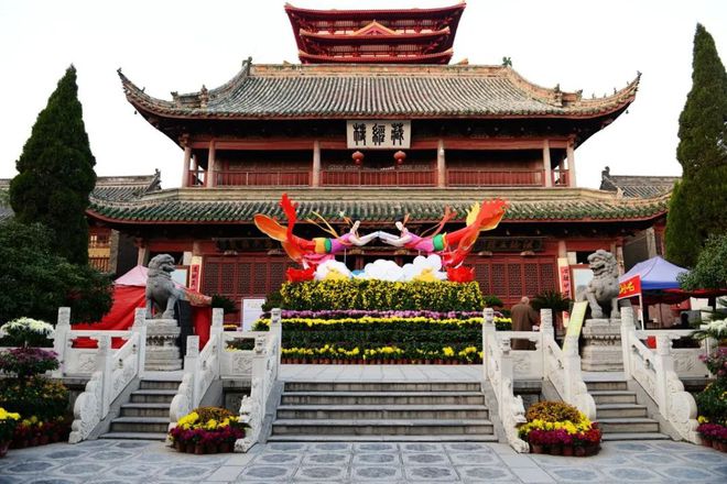 寺庙匾额的悬挂方法有哪些_寺庙匾额上题词_寺庙匾额