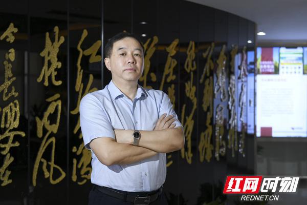 招牌用什么木材好_朴素木招牌_招牌木质