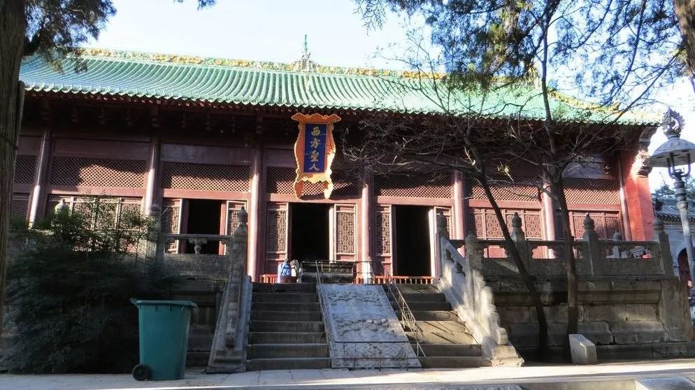 太和殿匾额对联_太和殿匾额是谁写的_匾额作假