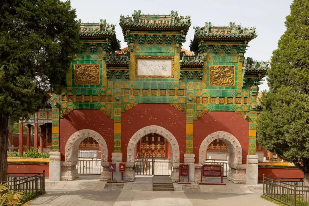 北京牌匾牌历史_北京北海牌楼文化_明清牌楼建筑特点
